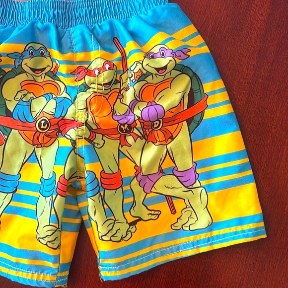 NWOT Nickelodeon Teenage Mutant Ninja Turtles Colorful Boys Swim Trunks Cartoon - Picture 2 of 12